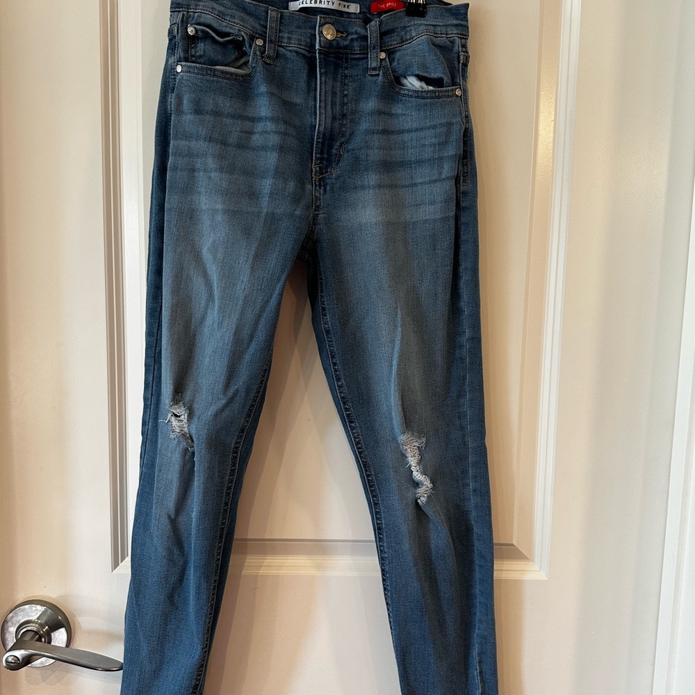 Celebrity Pink “The Spice” Skinny Jeans – Size 5 / 27 – Distressed Knees
